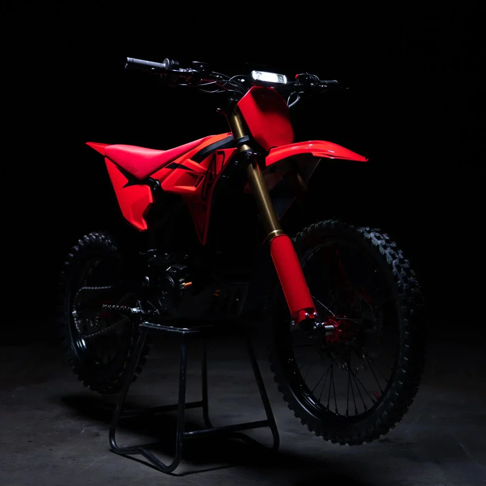 Atlis Sigma - Red